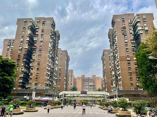台北市2021年熱門點閱社區由「成功國宅」拿下冠軍。