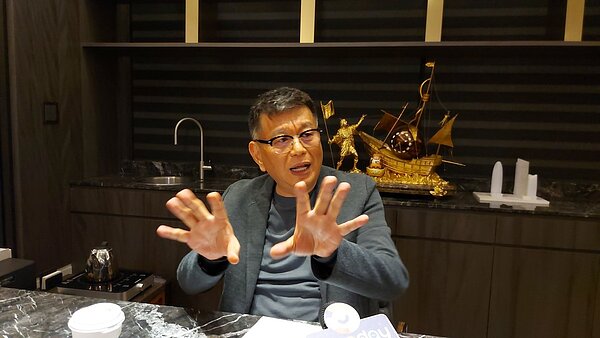 興富發建設集團總裁鄭欽天昨(19)日表示,高科技台廠持續回流並進駐中南部,在產業拉動、人口移入、所得提升之下,未來五年中南部發展將大有可為。陳美玲/攝影