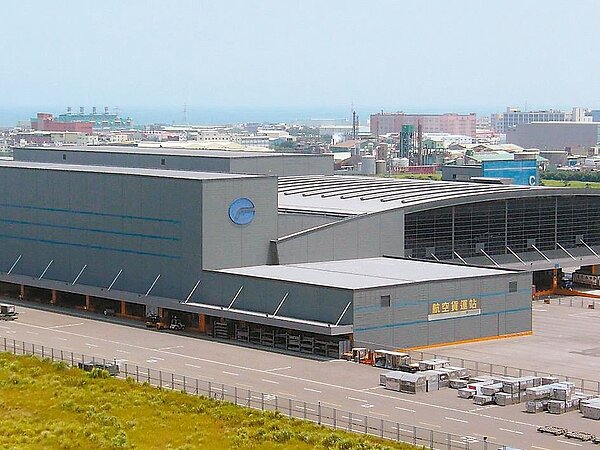 遠雄港自貿區倉棧物流廠房。 圖/經濟日報提供