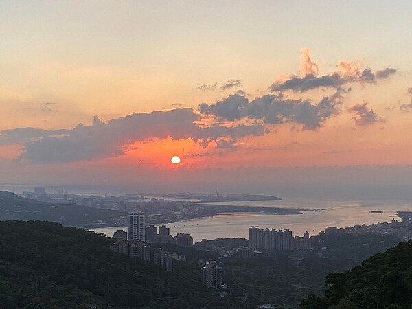 原PO非常喜歡山上景色。圖/取自mobile01