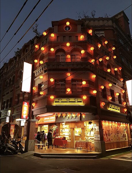 知名大稻埕百年糕餅老店李亭香被發現倉儲管理出包。記者楊雅棠/攝影