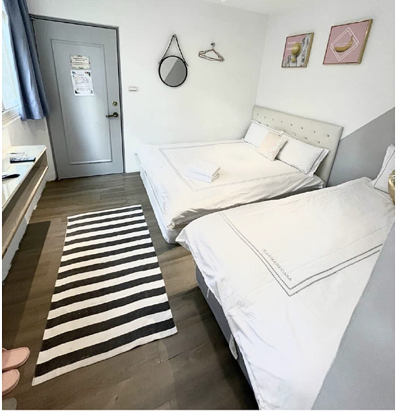 民眾陳情日租套房私自隔間,使用建材恐不防火。圖/北市觀傳局提供