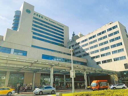 
新北亞東醫院26日再傳2例確診個案。（王揚傑攝）
