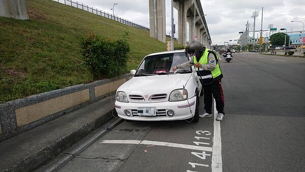 新北燈會將於2月4日至2月28日在新北大都會公園盛大「燈」場，會場周邊三重區疏洪東路1段(重新橋至中山橋)路邊停車位於活動期間的每日上午10時至晚上21時收費管理。圖／新北市政府提供