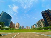 台灣瘋狂房市大家樂---世代間的「零和」遊戲