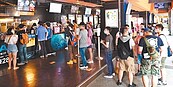 勸導不開罰　北市影廳內今起禁飲食