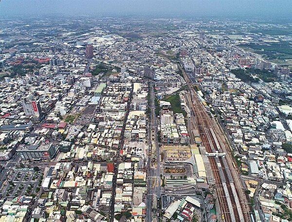 因應行政院「大南方、大發展南台灣發展計畫」,高市府與中央共同攜手打造全台最大的「S」廊帶科技走廊,同時配合捷運岡山及林園延伸線建設啟動周邊土地通盤檢討作。(高市府都發局提供/洪浩軒高雄傳真)