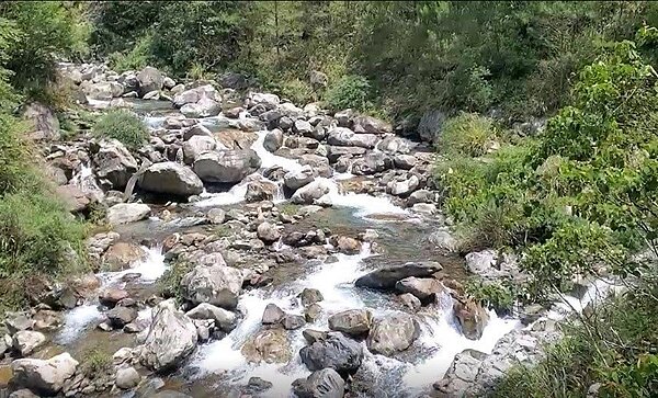 台中市府爭取前瞻計畫補助,改善偏遠地區簡易自來水系統。圖/經發局提供