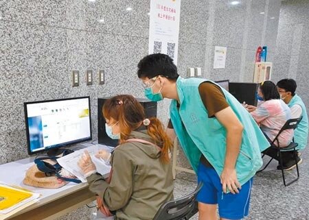 桃園租金補貼將於2月14日至25日受理第二次申辦,共提供2833戶,且只開放線上申請。(蔡依珍攝)