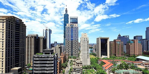 月底上路,企業交易不動產獲利改採分離課稅,適用20~45%稅率。圖/本報資料照片