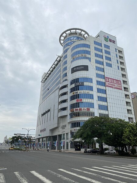 台南東區德安百貨大樓將重新招租。記者修瑞瑩/攝影