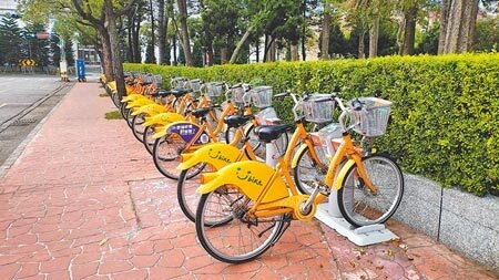 苗栗縣上個月在4鄉鎮新設YouBike租賃站點,微笑單車公司發布苗栗跨區台中,需收605員調度費,引起外界不滿。(李京昇攝)