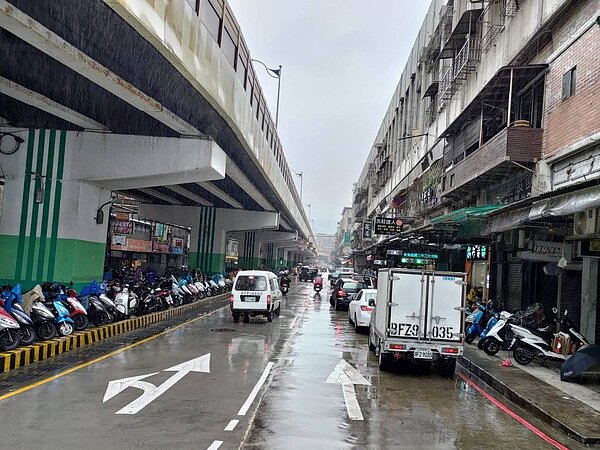 基隆明德等3棟大樓將納汙水下水道，可改善旭川河長期汙染。圖／基隆市政府提供