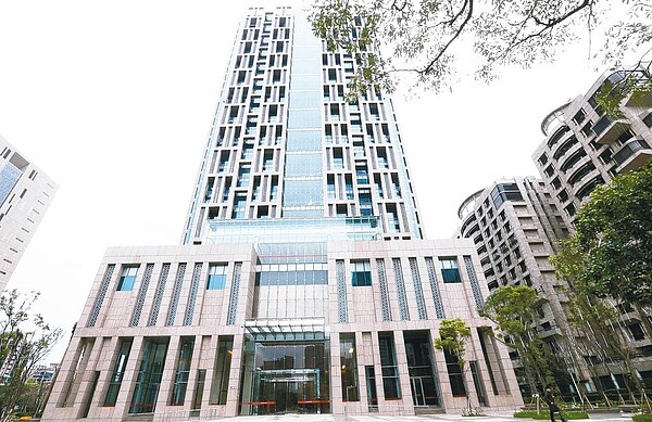 國銀去年對中小企業放款給力,圖為華南金控總部。 (聯合報系資料庫)