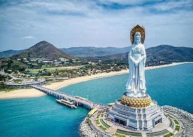 大陸旅遊大城海南三亞卻出現大陸首起Omicron變異株BA.5.1.3，當地政府6日緊急進行臨時性全域靜態管理。圖／翻攝自Google maps