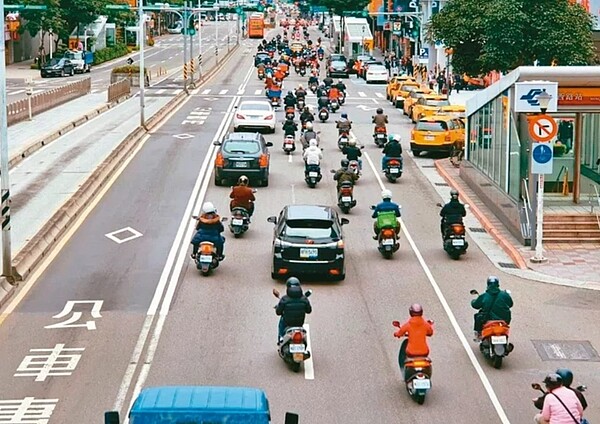 北市大同區民權西路車禍受傷人數多。圖／聯合資料照片