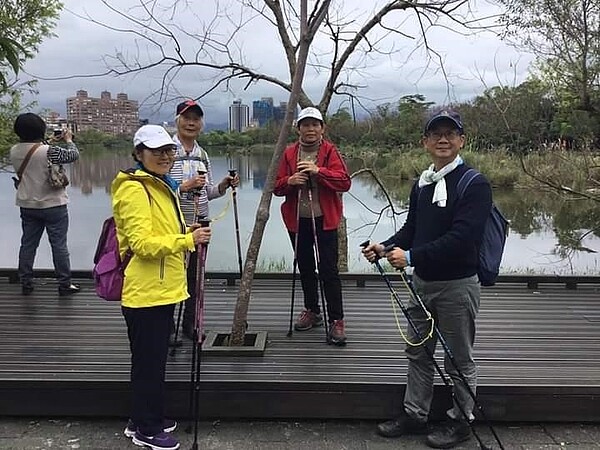 期盼里民樂活健康。圖／由里辦提供。

