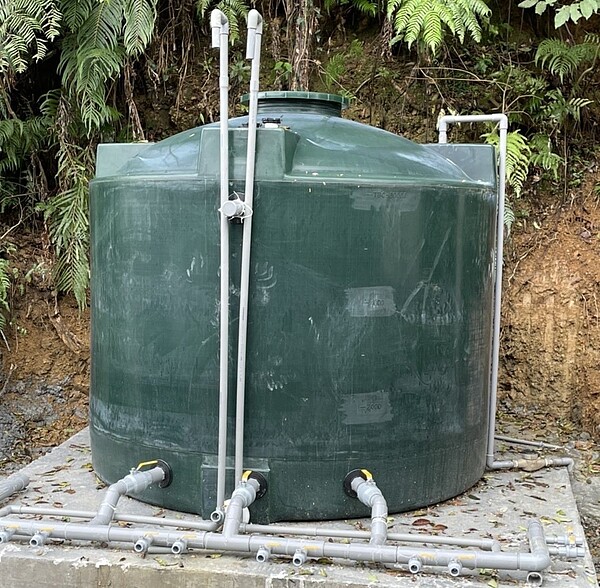 新北水利局建置2座6噸聚乙烯水塔,供民眾使用。圖/新北水利局提供