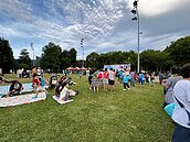 紫雲里大湖公園草地音樂節慶祝父親節