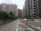 淡海新市鎮成交站上3字頭　淡北道路利多再點火？網曝問題不在交通而是…