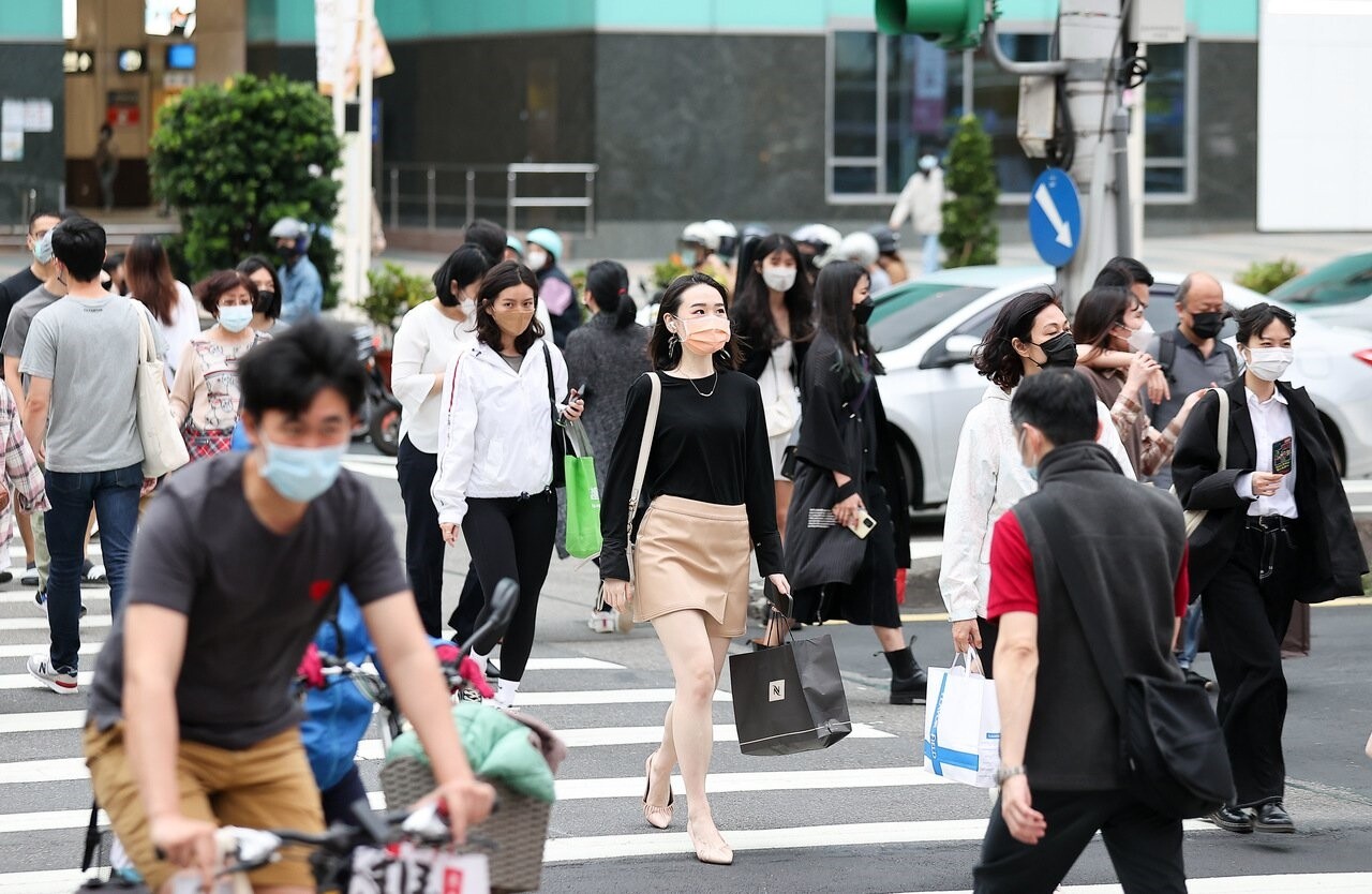 行政院主計總處昨(10)日發布6月受僱員工薪資調查統計結果。圖/聯合報系資料照