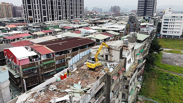 我家都更機會高嗎?新北住都專家點出「5個關鍵」 專責推動都市更新、管理社會住宅的新北住都中心成立第二年,接手新北5大困難都更案、也繳出亮眼成績。圖/新北住都中心提供