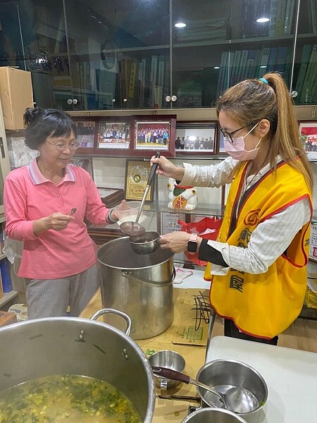 社區的元宵節活動。圖片擷取自景東里里民交流園地Facebook
