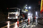 基隆暖暖東勢街7千萬改善工程9月完工　林右昌夜間視察