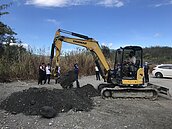 鳳林環科旁農地倒廚餘　監委調查