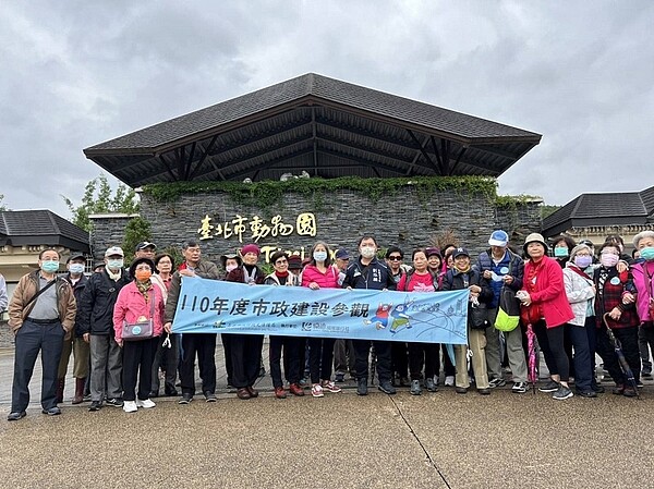 里民參與母親節活動  圖片由劉泓麟里長提供