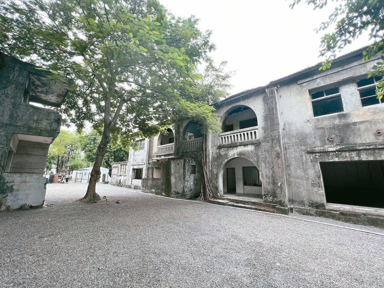 高雄岡山醒村內這座和洋建築,曾是電視劇「 一把青」拍攝場景,因此聲名大噪。記者王昭月/攝影