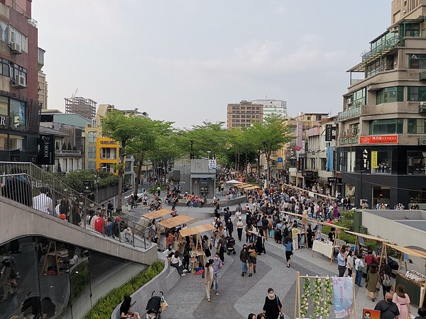 台北市25坪以下小宅五大熱門交易行政區,由台北市中山區以416件坐上冠軍寶座。圖/永慶房產集團提供