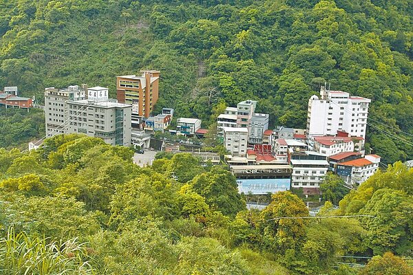 廬山地區潛藏危機,縣府籲請民眾注意安全。(南投縣政府提供/廖志晃南投傳真)