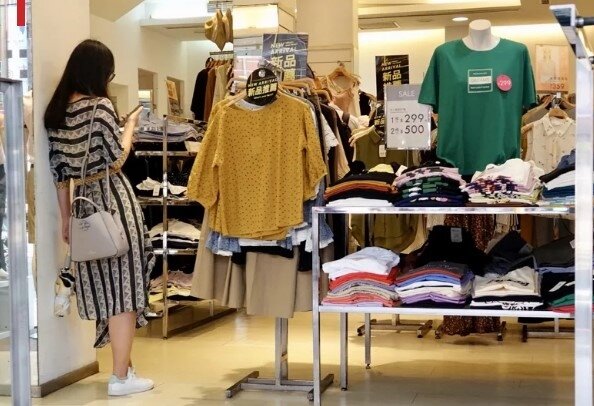 7月出口已連25紅,加上暑假消費旺季和國旅補助上路,預估7月景氣燈號可望連續5個月亮「景氣穩定」的綠燈。圖/聯合報