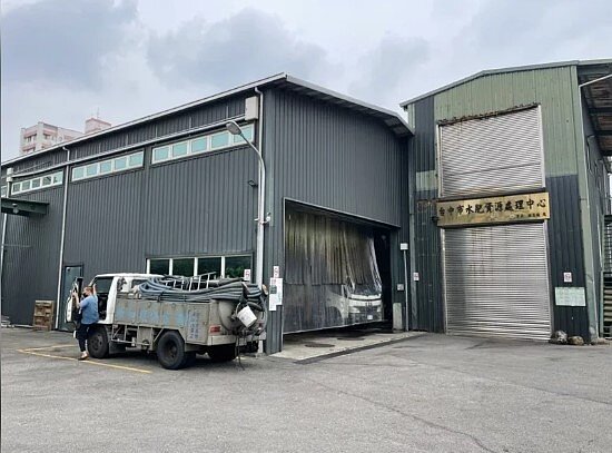 台中市人口爆增,南屯區水肥場廠日處理量變大。市府環保局依規定要求新設工業區增設汙水處理廠,解決區內水肥問題。圖/環保局提供
