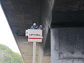 橋梁檢測維護獲「金路獎」肯定　台中連3年蟬聯六都第一