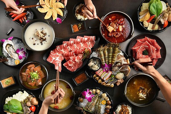 餐飲界黑馬築間集團高雄狂開店，雙品牌1個月開4家。圖／築間提供