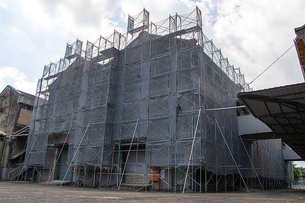 大里菸葉廠第9號倉庫轉型為遺址出土遺物典存庫房。圖/台中市文化局提供