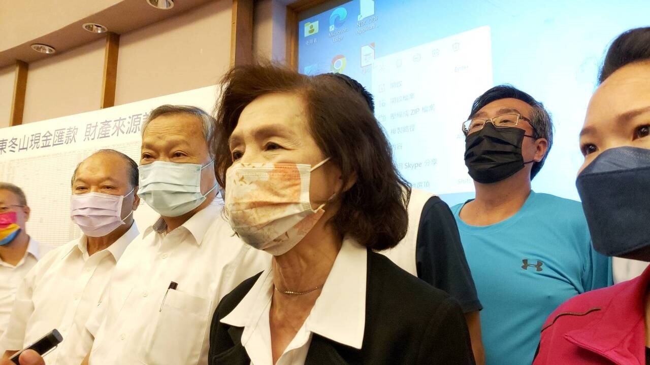 宜蘭縣長林姿妙在107年選舉後就未使用東榮二段98地號的土地,且前任縣長就已經在推動修法把使用期限延長,修法非林姿妙一人可以完成。記者戴永華/攝影