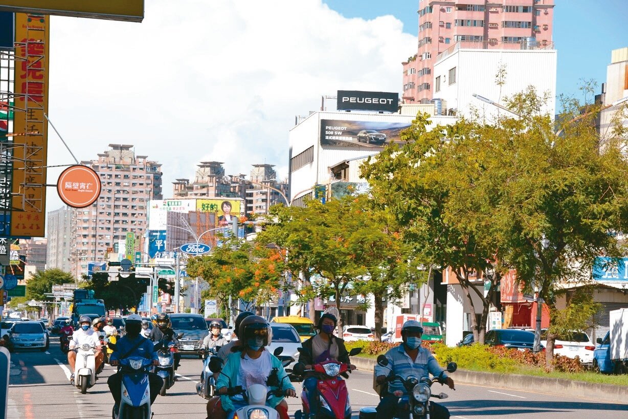台南市捷運藍線將經過永康、東區,沿線商家、住戶多,市議員建議未來施工期間要有回饋措施。記者鄭惠仁/攝影