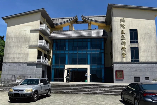 高雄彌陀納骨堂僅剩321空位,民代憂心無法滿足需求,呼籲市府擴建。圖/高市議會提供