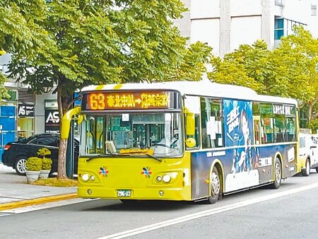 台北市公車運價調漲4元至23.4元，但與公車票價差距就會來到8元多，明年公車補貼總額恐超過42億。（本報資料照片）