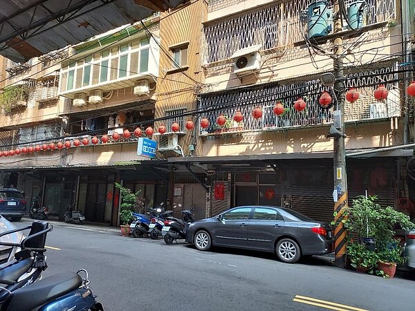 變化不大的家宅。圖／易小滿攝

