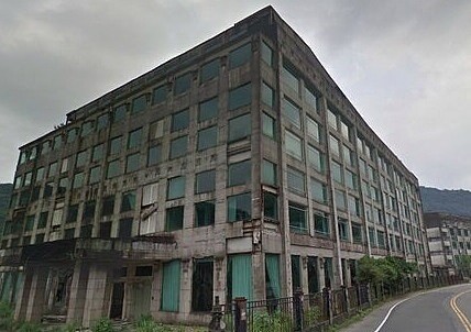 過去也曾取景作為「道明寺的家」的汐止千坪豪宅,已於2019年拆除。圖/Google Maps