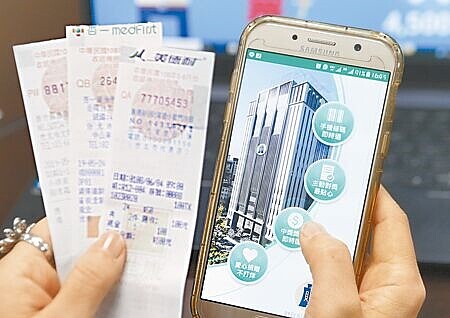 今年下半年各期統一發票小紅包大放送,雲端發票專屬獎500元,將較上半年增加50萬組。(本報資料照片)