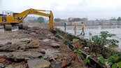 軒嵐諾影響讓新北泰山社區地下室淹水　地政局急挖排水道
