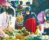 軒嵐諾逼近　北市蔬菜批發價漲10％