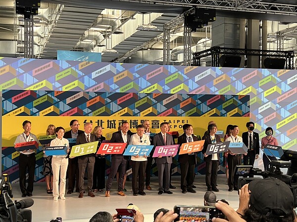 台北城市博覽會被踢爆文宣品浮報價格、設備租用比購入還貴,還花2萬元做了2張A4內容的防疫計畫書。圖/聯合報系資料照