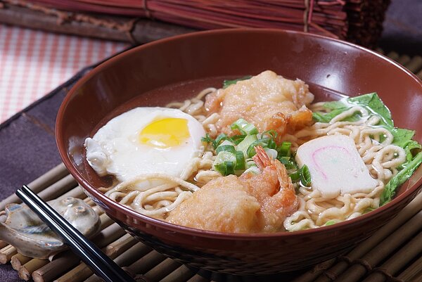 台南知名小吃民族路鍋燒意麵。圖/臉書