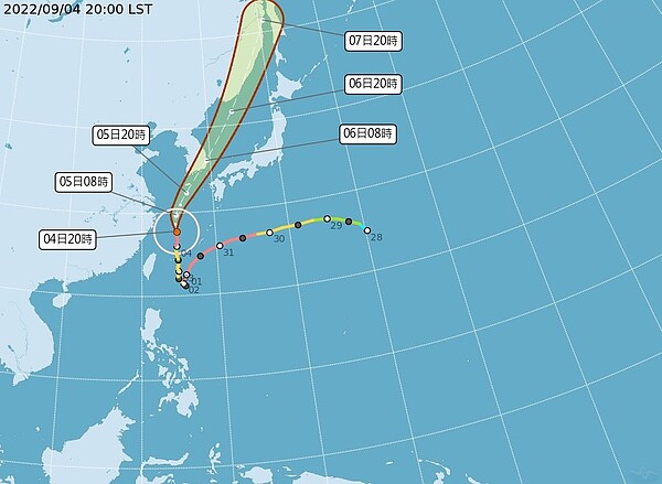 強颱軒嵐諾加速往北離開台灣，昨陸續解除陸上及海上警報。 圖／中央氣象局